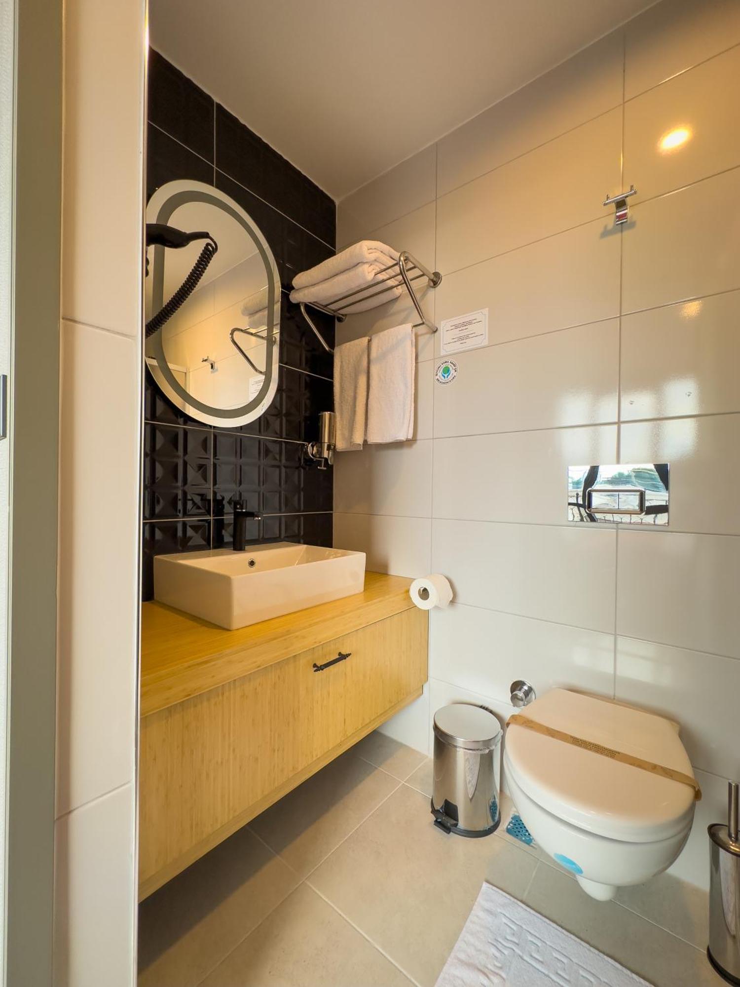 Mihman Hotel Истанбул Екстериор снимка