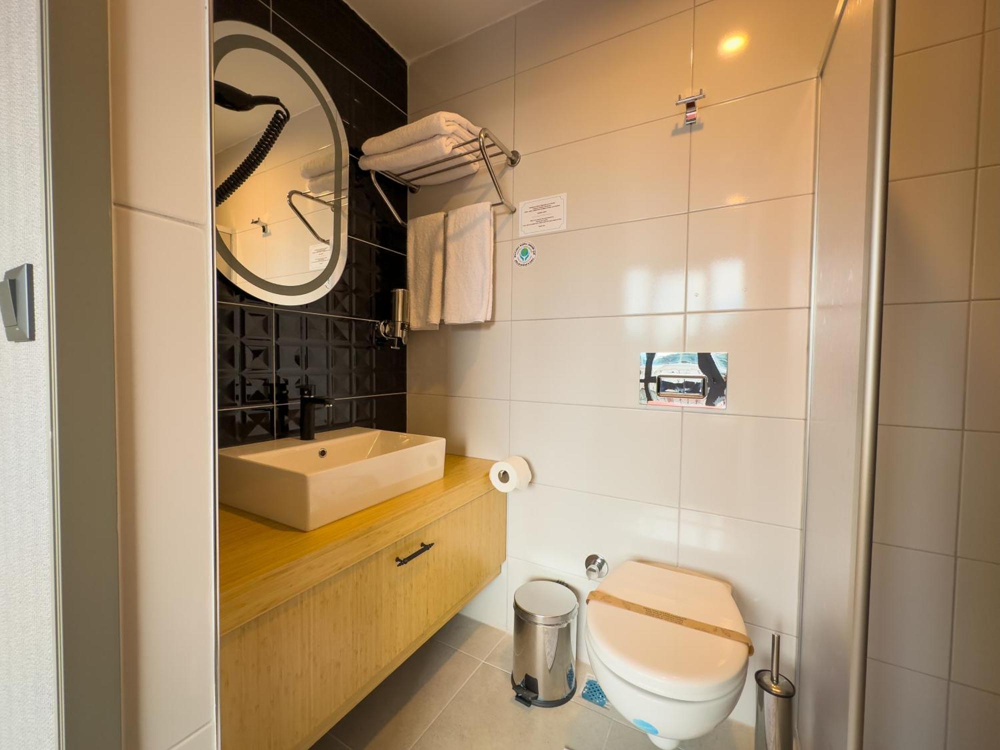 Mihman Hotel Истанбул Екстериор снимка